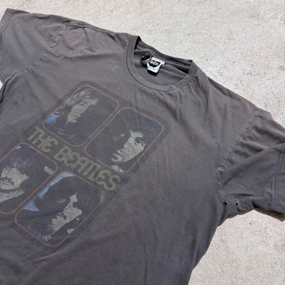 Vintage 2007 The Beatles Graphic Band T Shirt John Lennon Paul McCartney Gray XL - Picture 4 of 7
